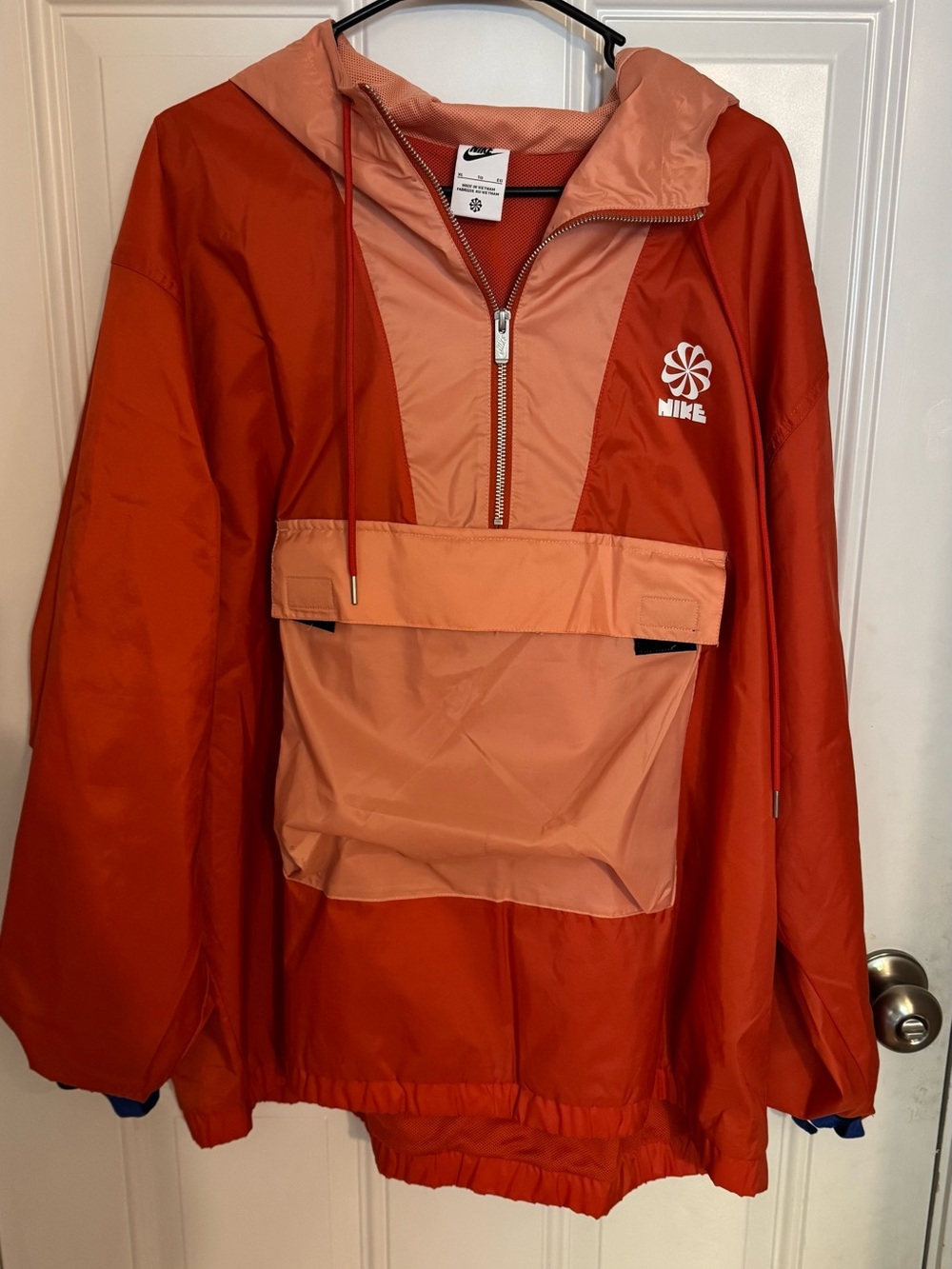 Womens Nike Windbreaker Orange Sportswear Windrunner Jacket Front Pouch Size XL